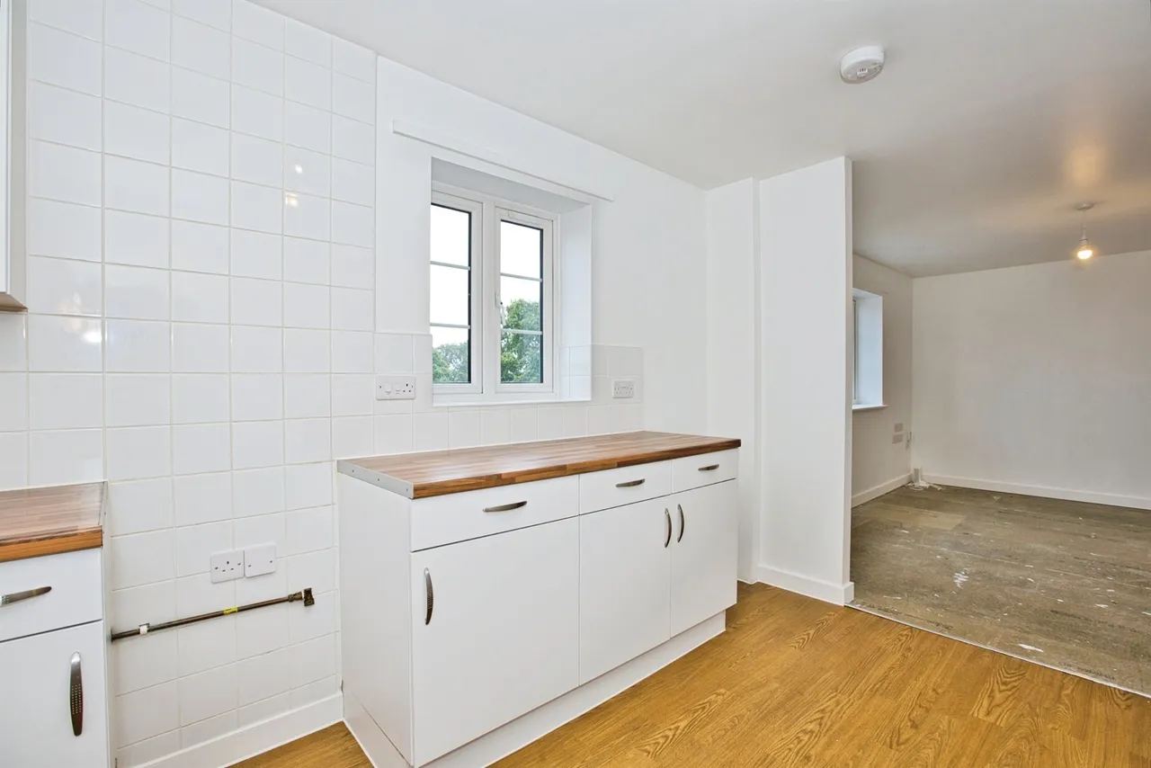 Raven Court, Houndstone, Yeovil, photo 5