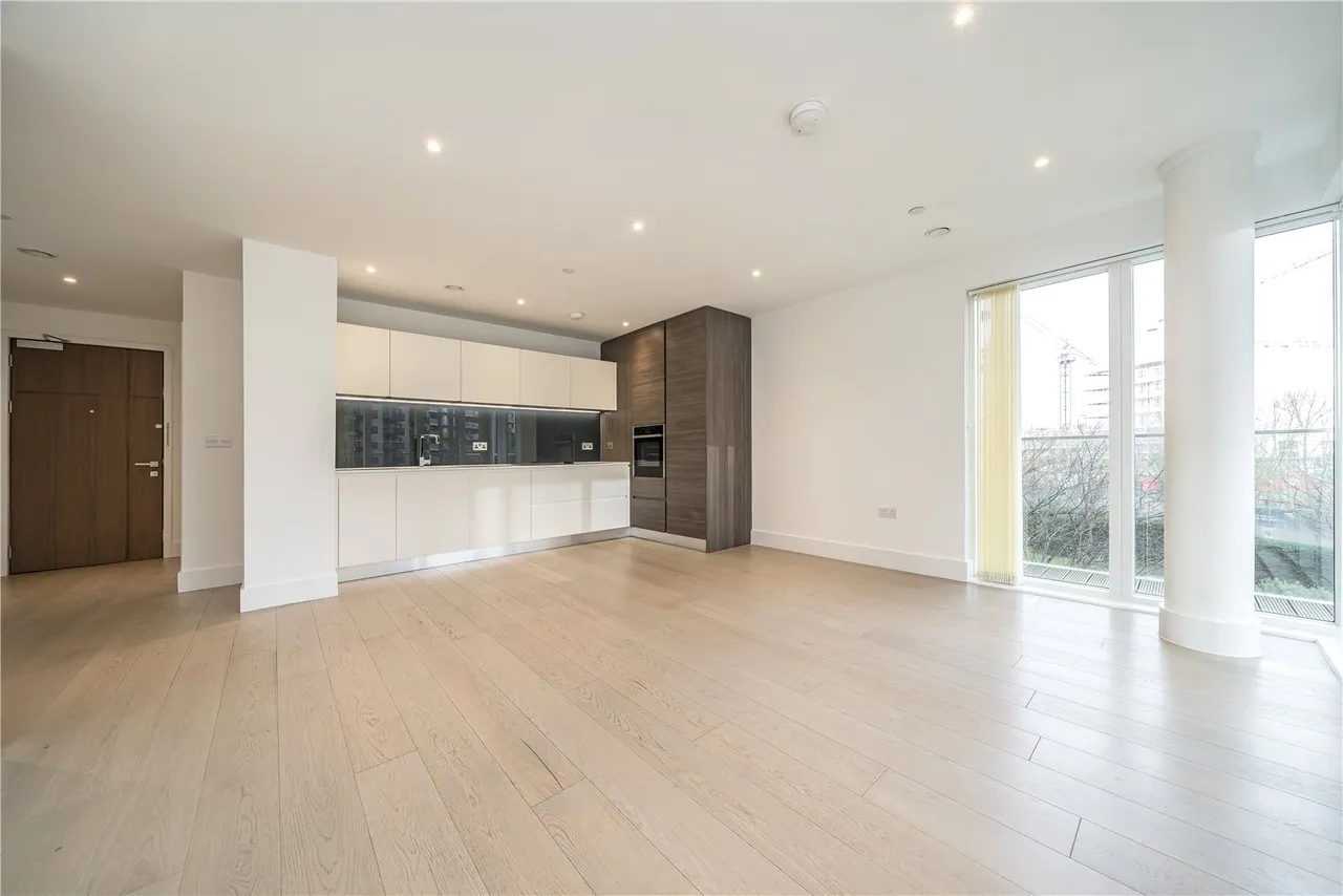 Pegler Square, Kidbrooke Village, SE3, photo 3