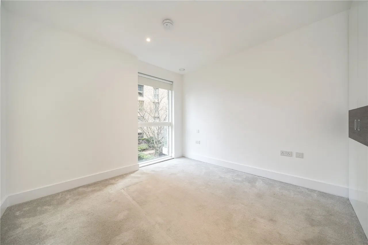 Pegler Square, Kidbrooke Village, SE3, photo 4