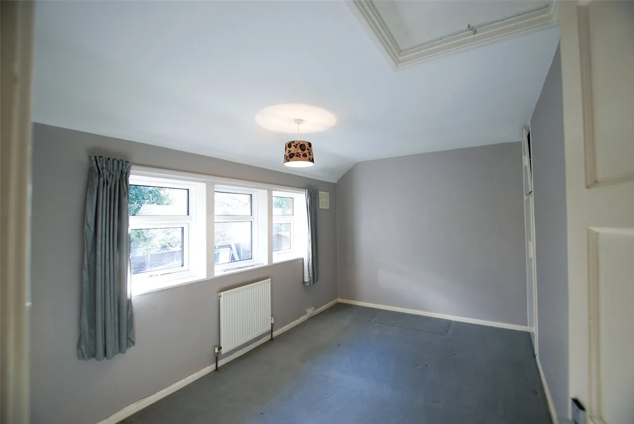 Weir Road, Hartley Wintney, Hook, Hampshire, RG27 8EP, photo 6