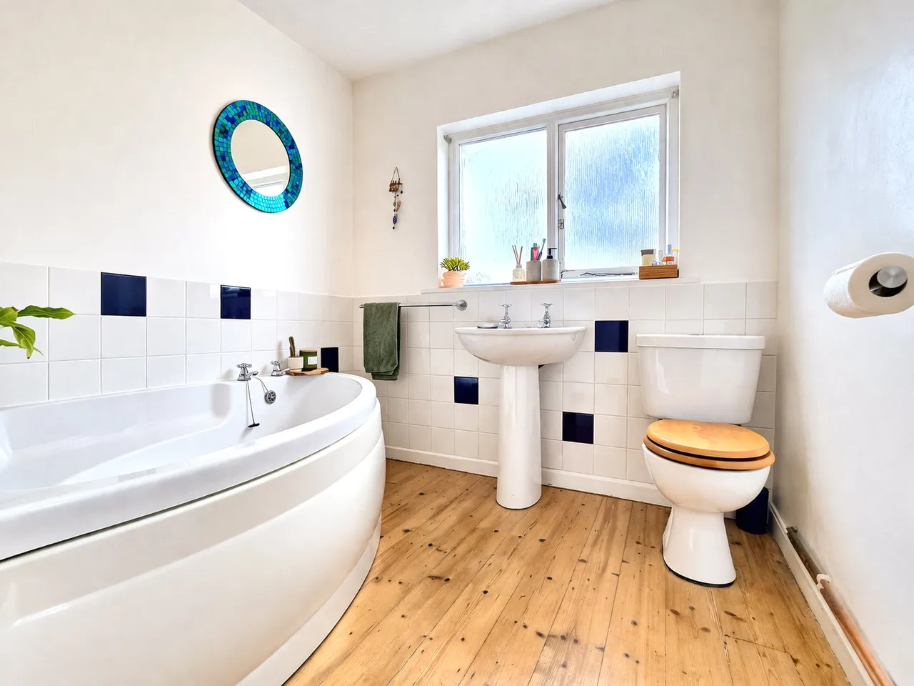Crawford Cottages, The Leat, EX23, photo 12