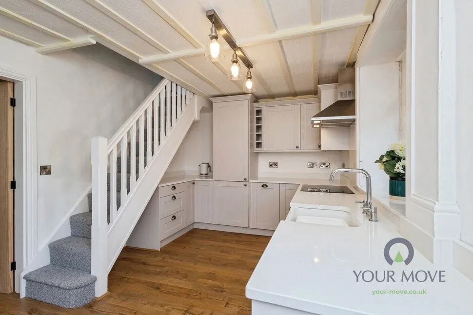 Smallbrook Road, Shaw, OL2, photo 6