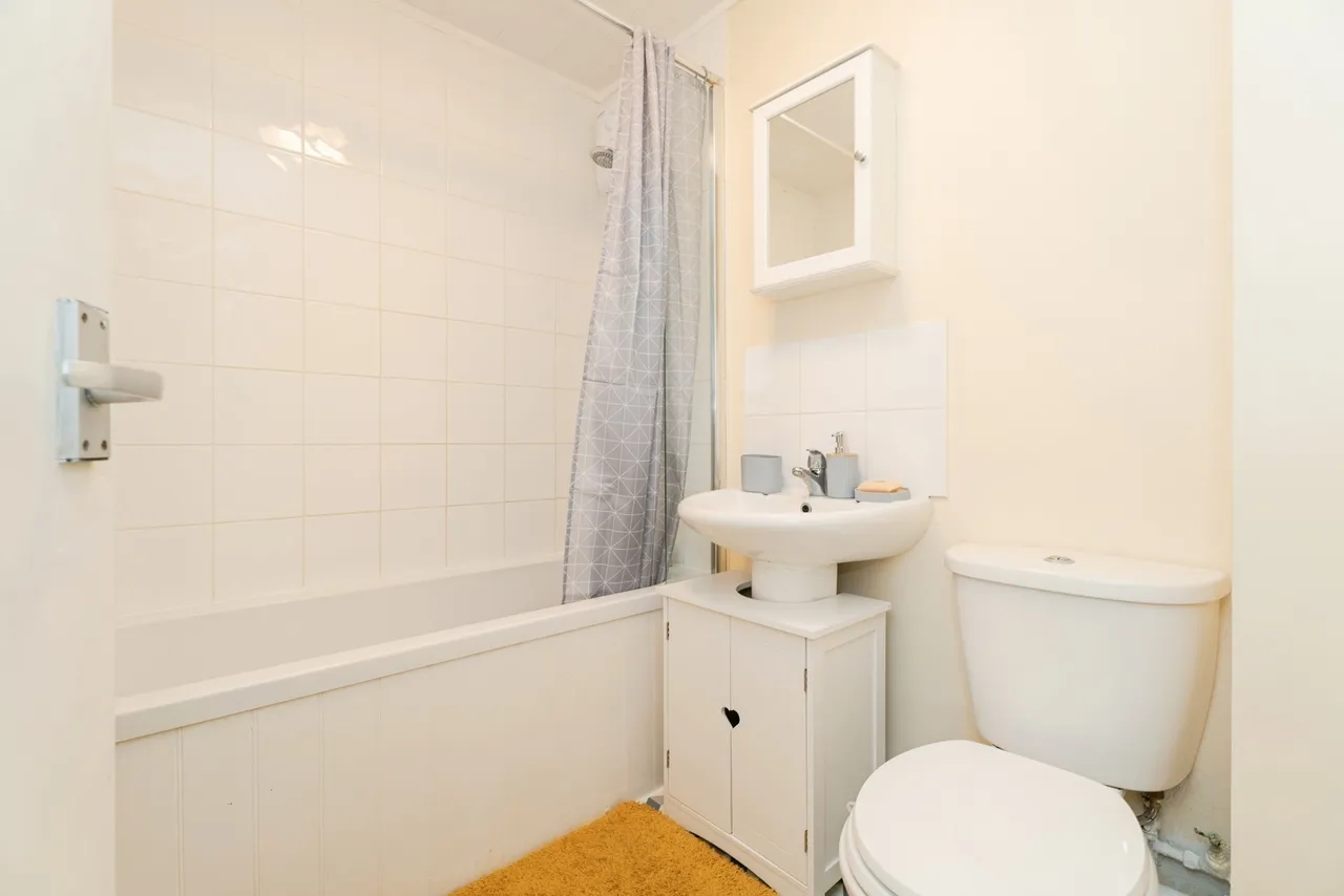 Baxter Court, Norwich, Norfolk, NR3, photo 9