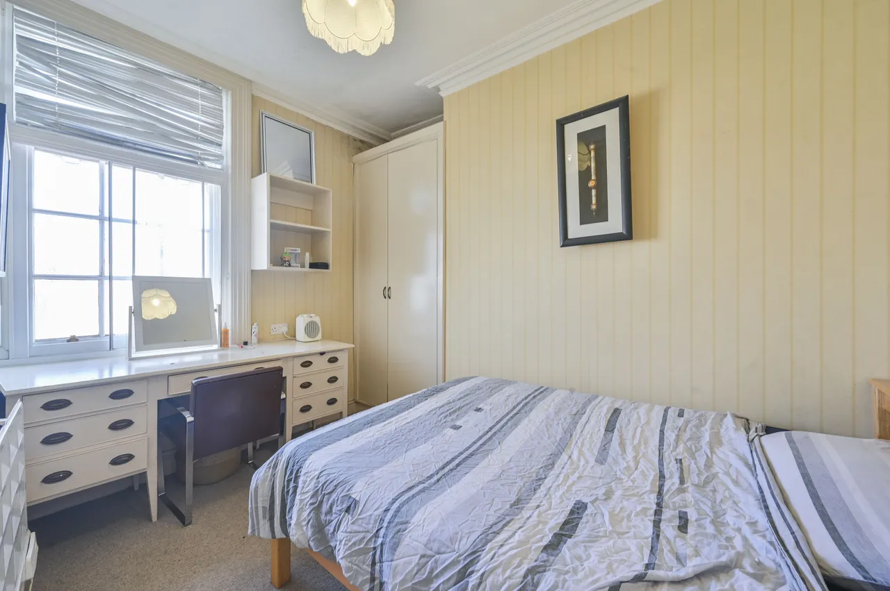 29 Warwick Mansions, Cromwell Crescent, London, photo 7