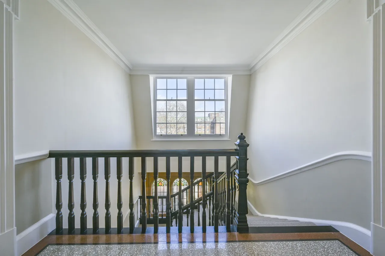29 Warwick Mansions, Cromwell Crescent, London, photo 8