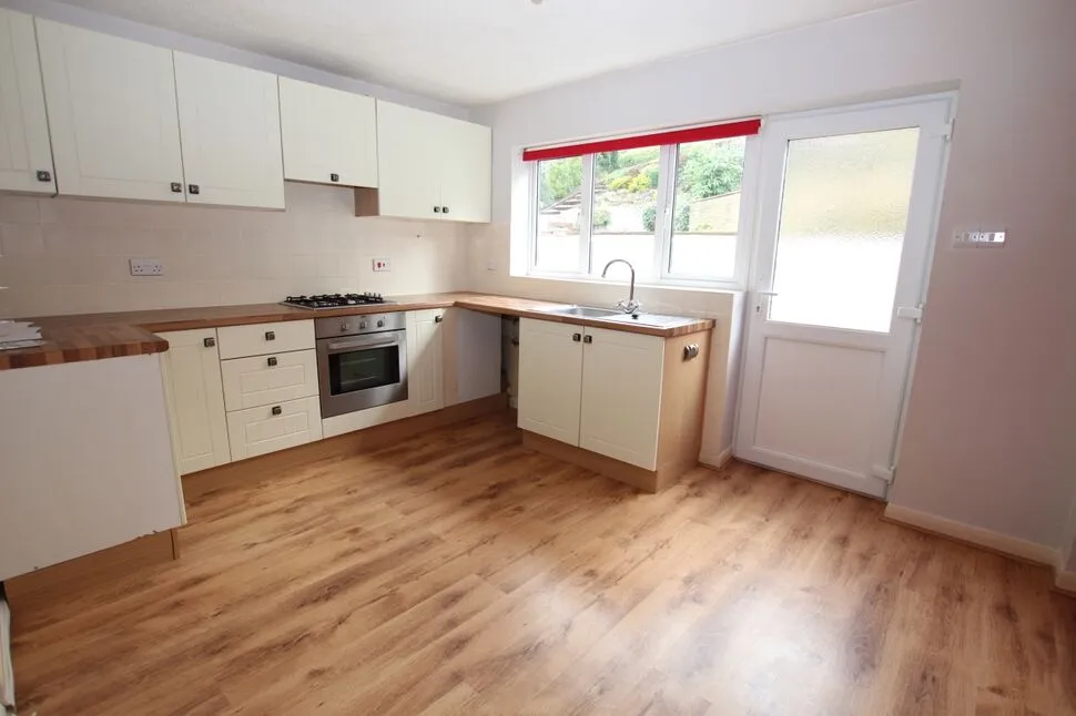 Wheelers Road, Midsomer Norton, Radstock, BA3, photo 3