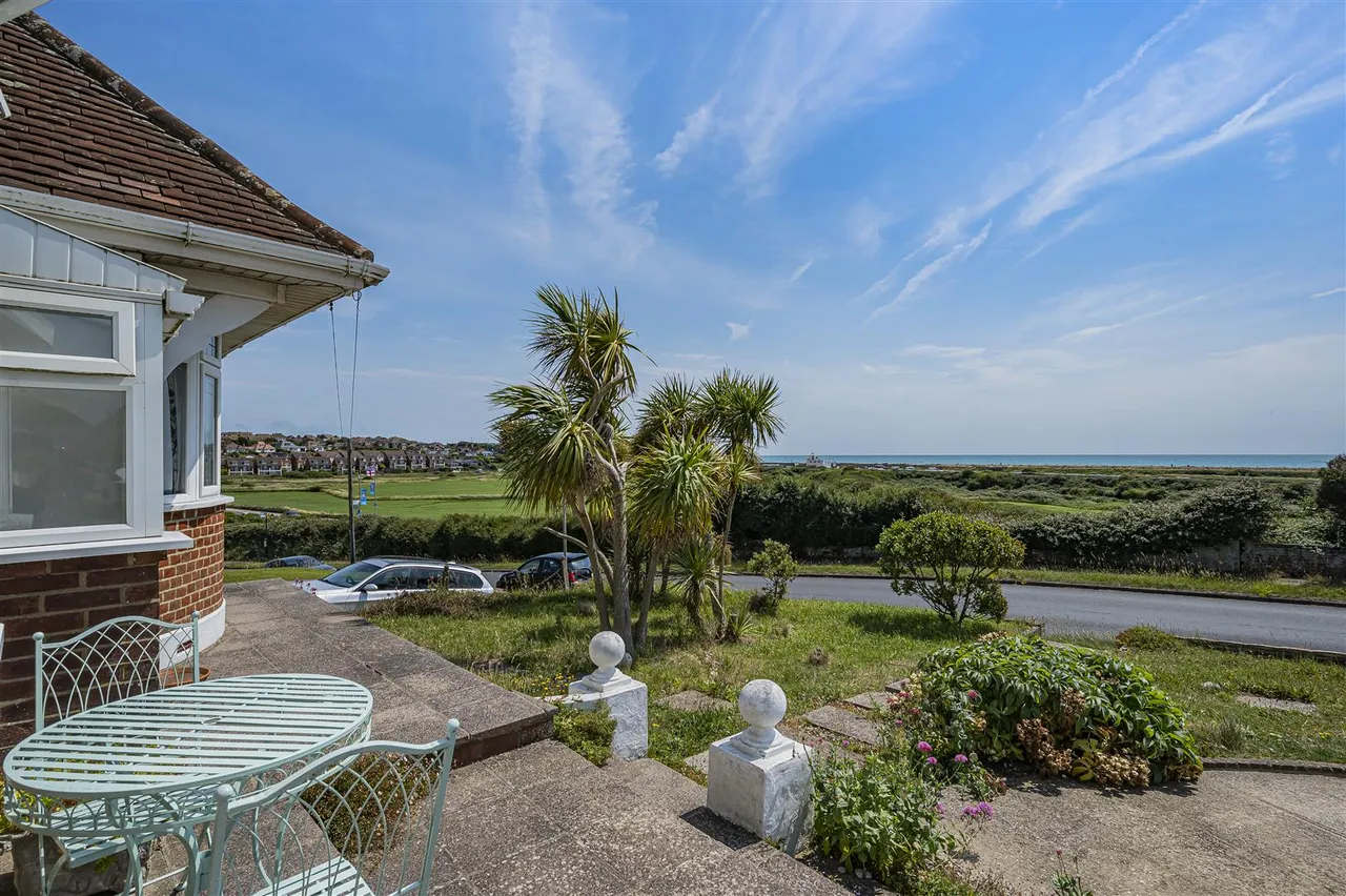 Marine Drive, Seaford, photo 2