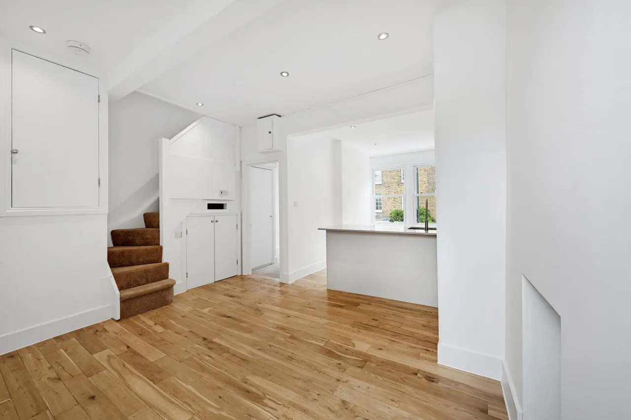 New Kings Road, Fulham, London, SW6 4RJ, photo 3