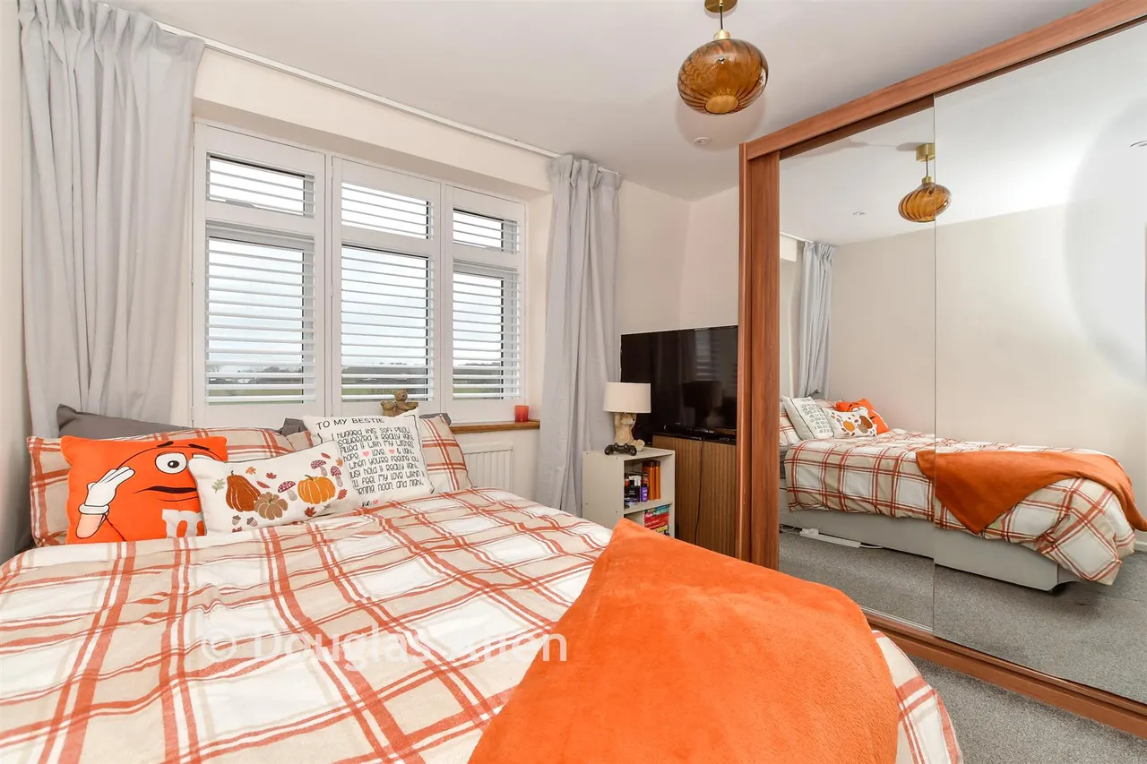 Walton Road, Romford, RM5, photo 9