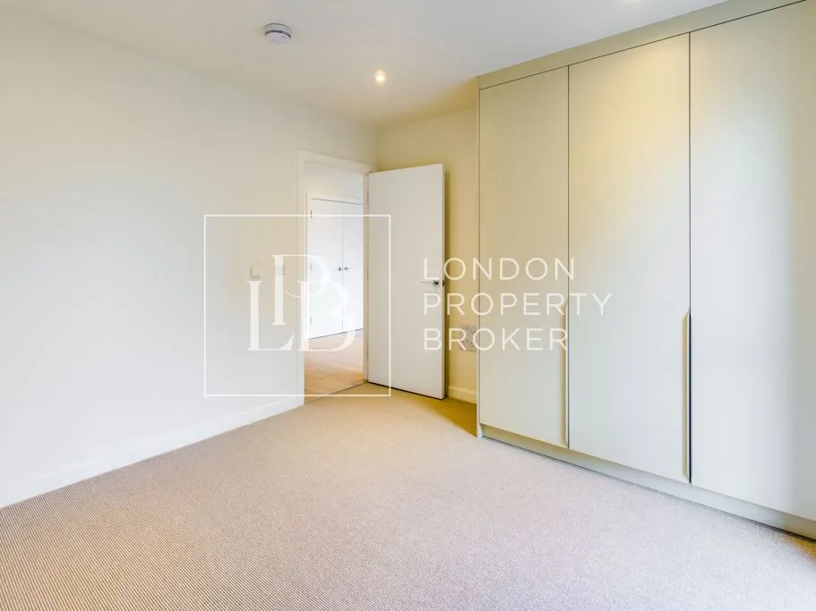 Beatrice Place, London, SW19, photo 6