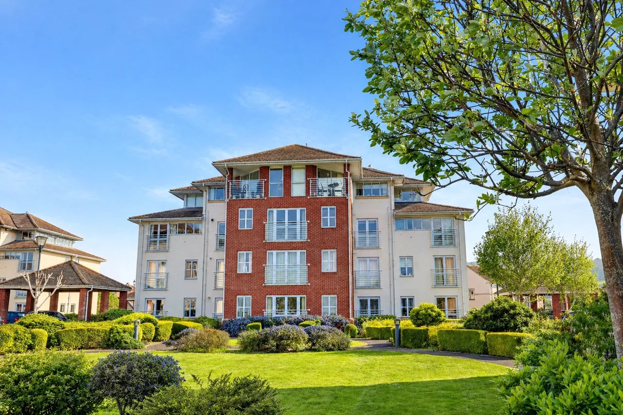 2 bed flat for sale, Trinity Way, Minehead, TA24