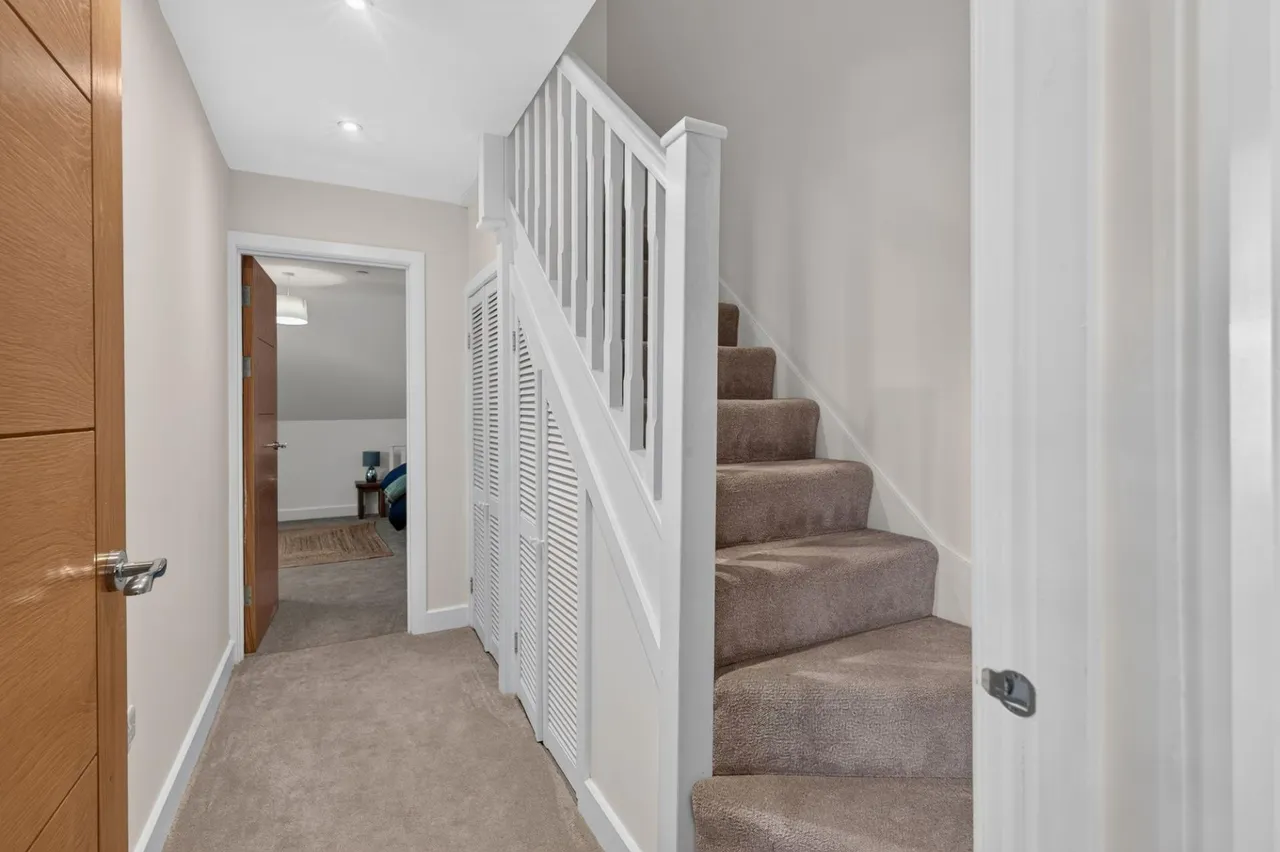 Michaels Walk, Cosheston, SA72, photo 51