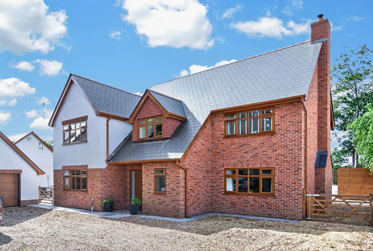 Michaels Walk, Cosheston, SA72, photo 46