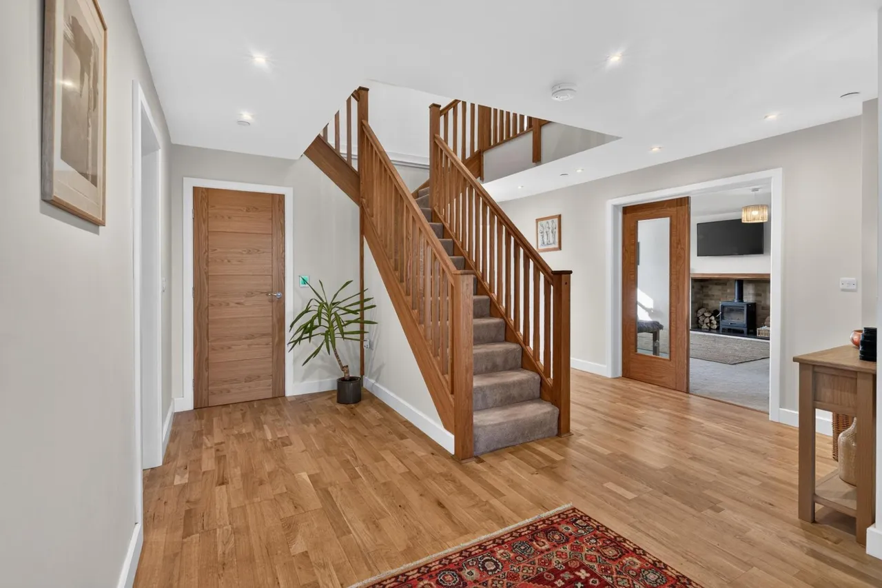 Michaels Walk, Cosheston, SA72, photo 8