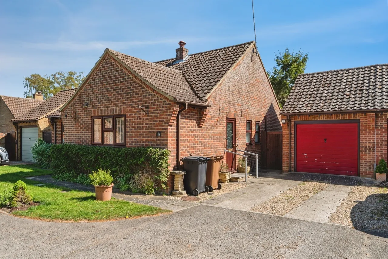 Vincent Close, Feltwell, IP26, photo 20