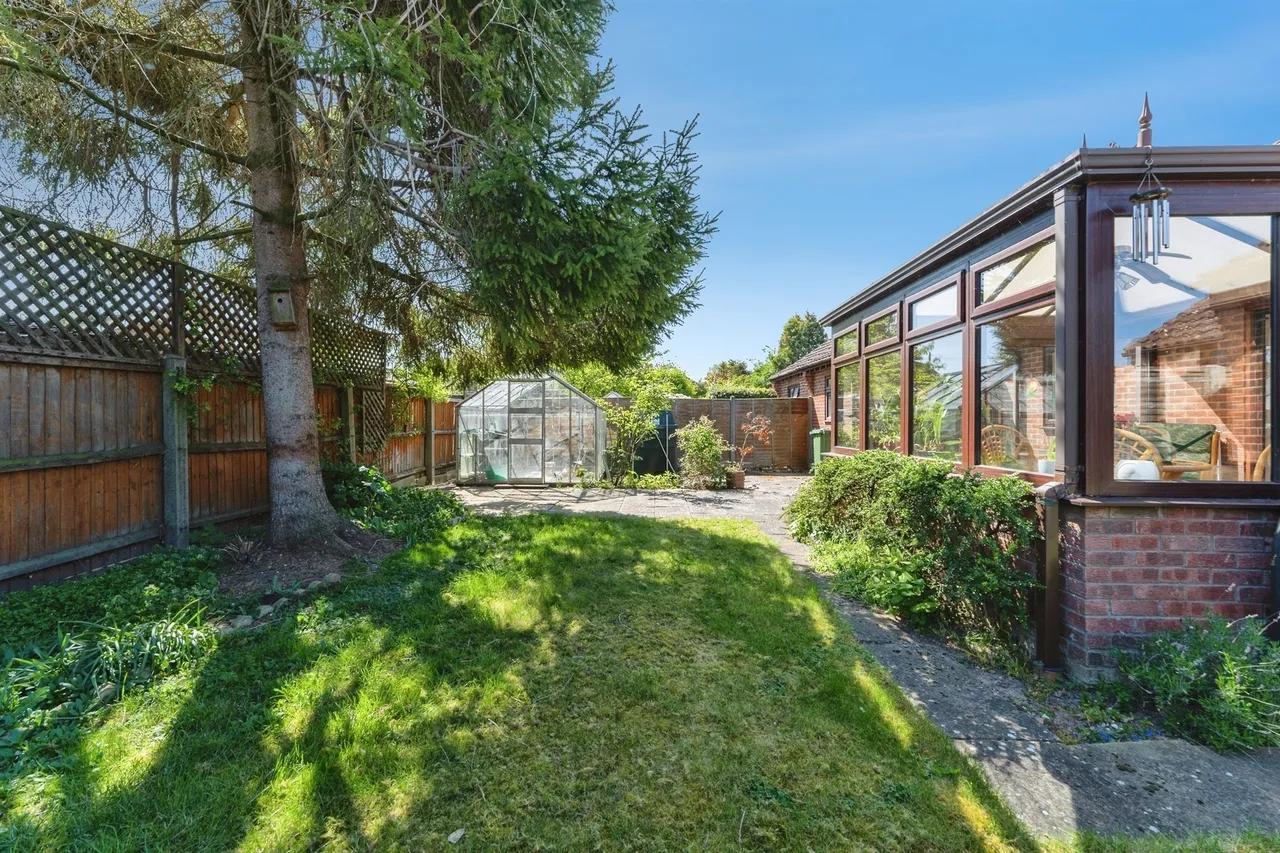 Vincent Close, Feltwell, IP26, photo 2