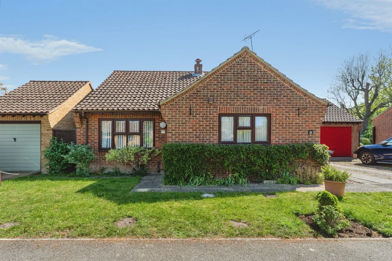 3 bed house for sale, Vincent Close, Feltwell, IP26