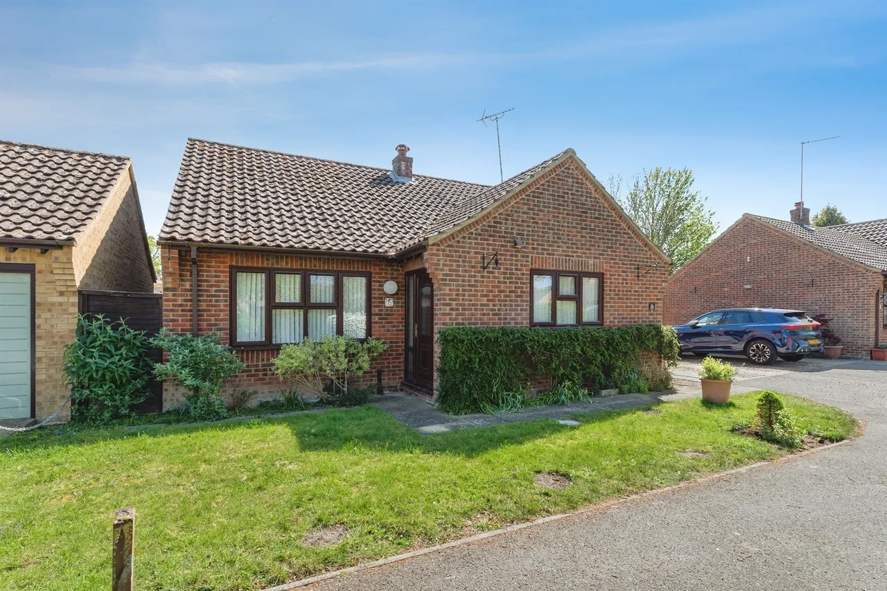 Vincent Close, Feltwell, IP26, photo 19
