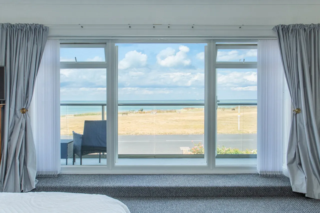 Royal Esplanade, Margate, CT9, photo 16