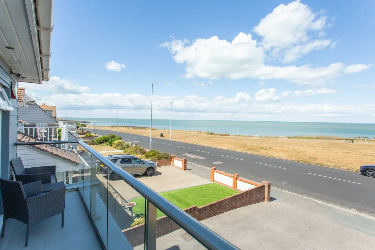 Royal Esplanade, Margate, CT9, photo 17