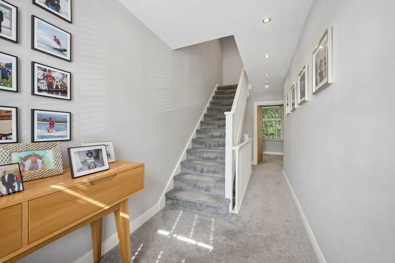 Curzon Mews, Wilmslow, photo 17