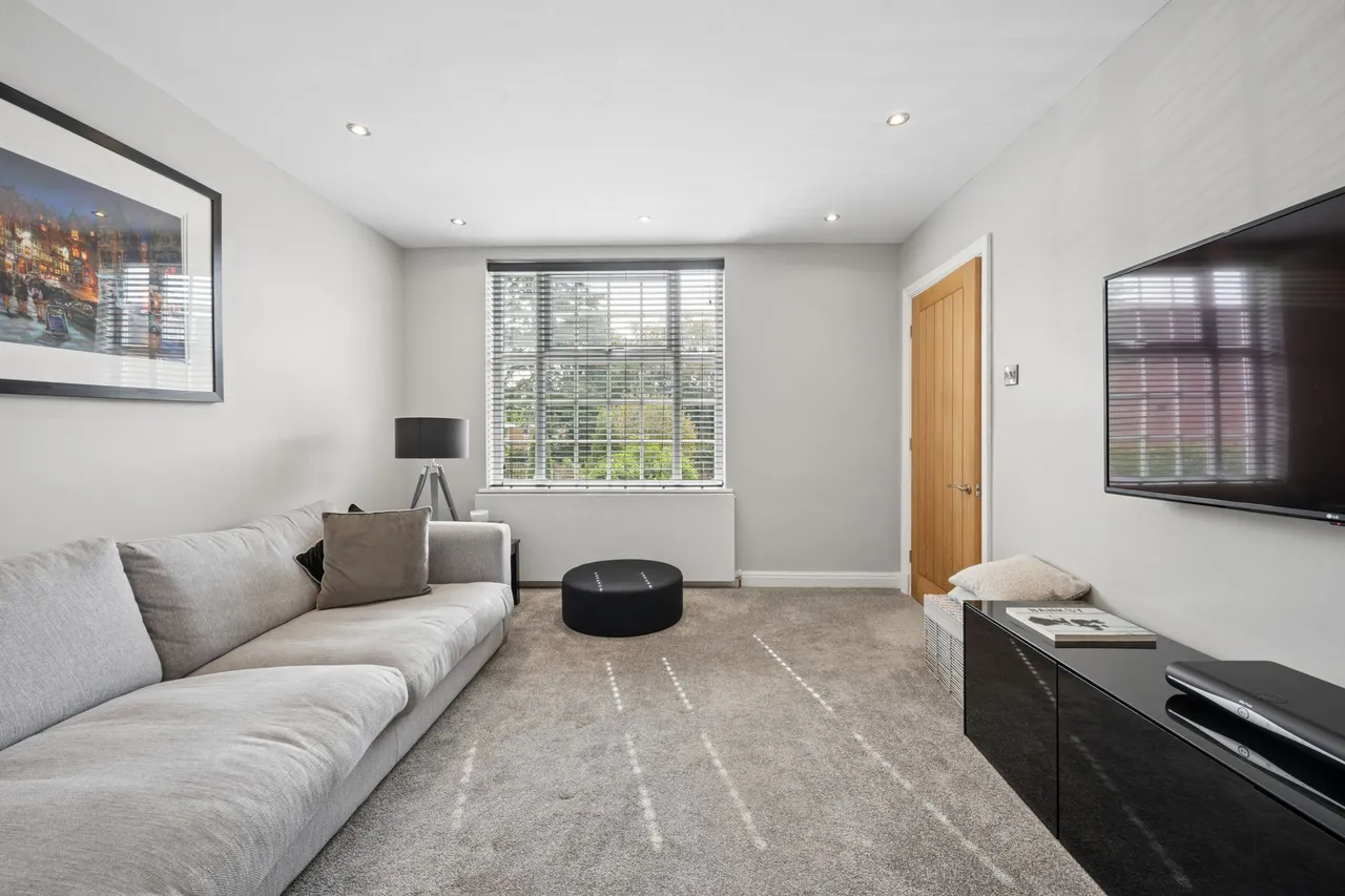 Curzon Mews, Wilmslow, photo 13