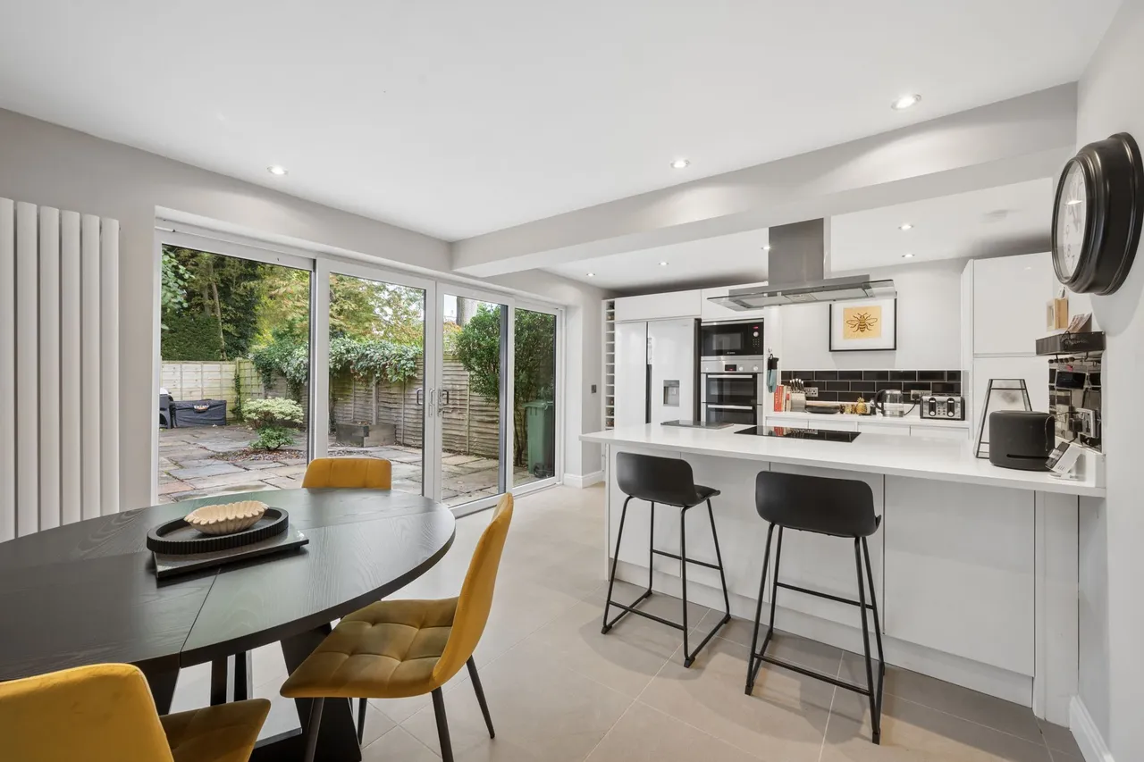 Curzon Mews, Wilmslow, photo 6