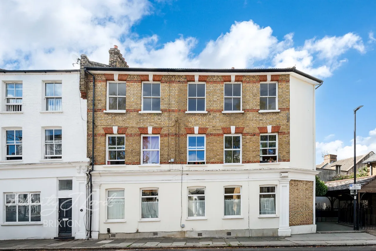 Hinton Road, London, photo 8