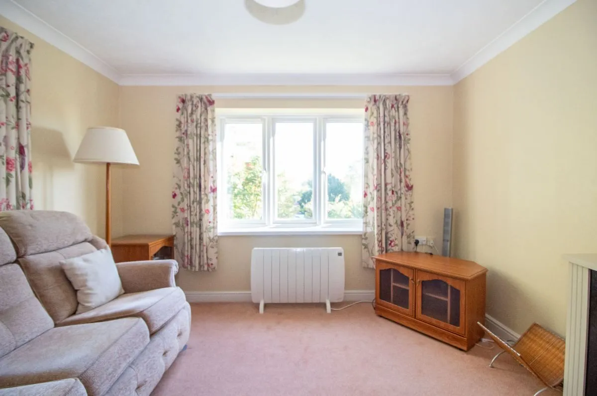 Havant Road, Horndean, Waterlooville, PO8 0XA, photo 11