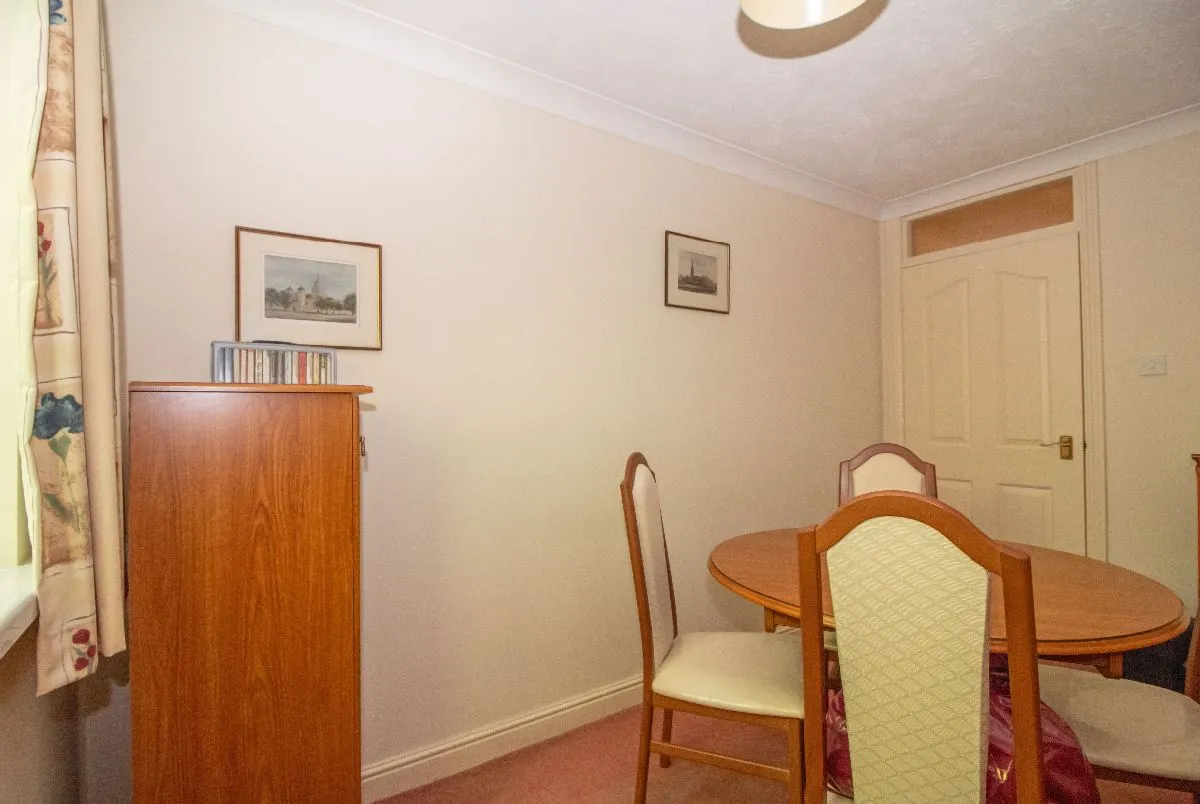 Havant Road, Horndean, Waterlooville, PO8 0XA, photo 13