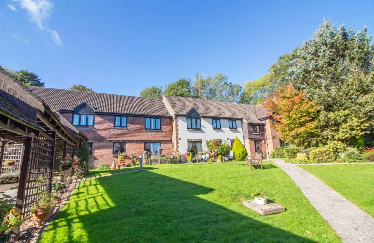 Havant Road, Horndean, Waterlooville, PO8 0XA, photo 9