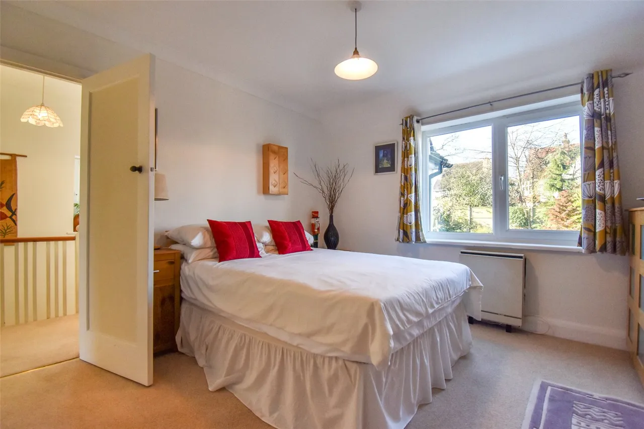 Upper St. Michaels Road, Aldershot, Hampshire, GU11 3HA, photo 25