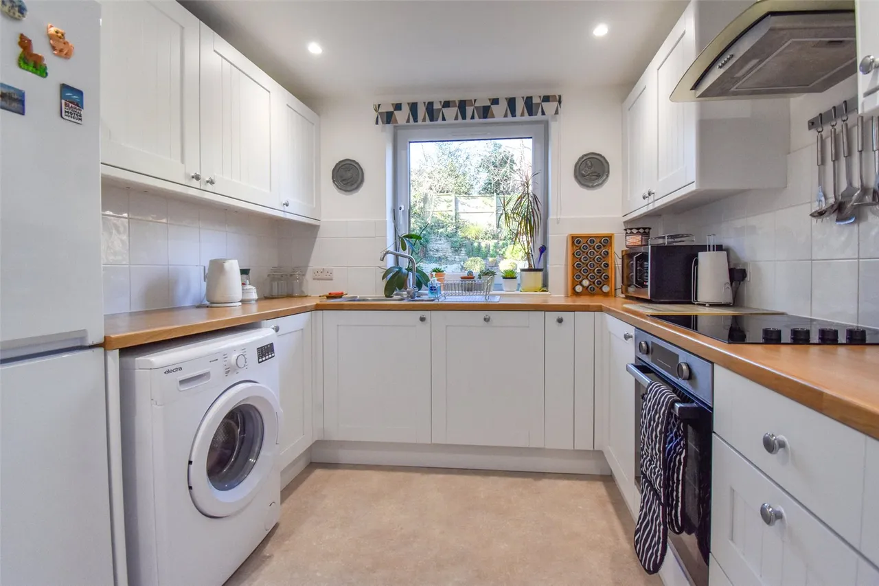 Upper St. Michaels Road, Aldershot, Hampshire, GU11 3HA, photo 8
