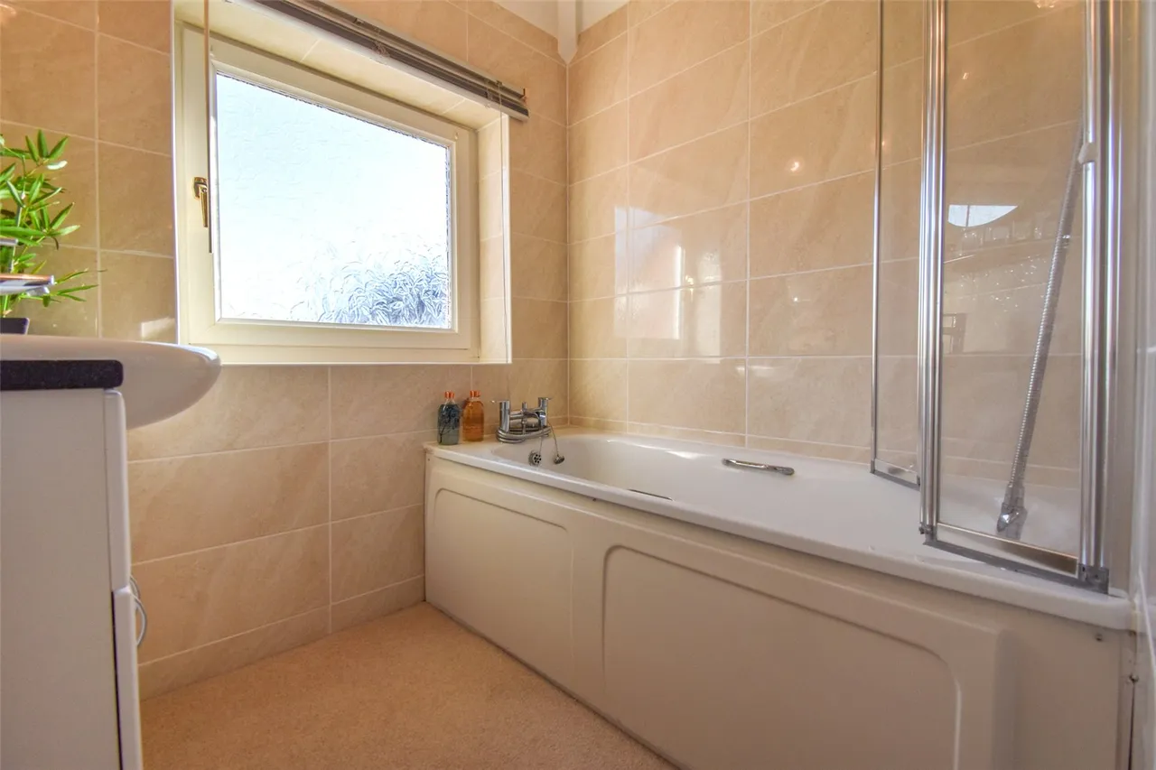Upper St. Michaels Road, Aldershot, Hampshire, GU11 3HA, photo 9