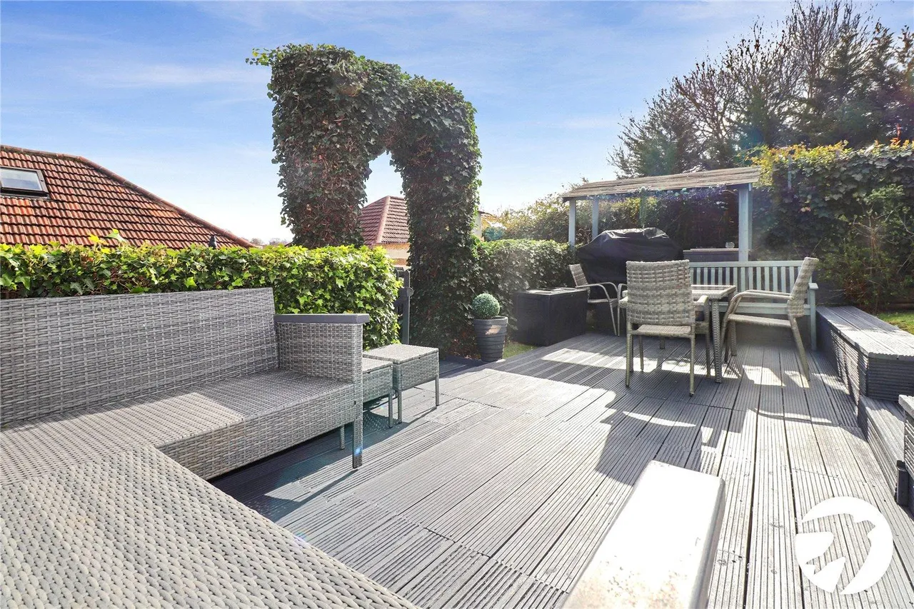 Holly Hill Road, Erith, DA8, photo 18