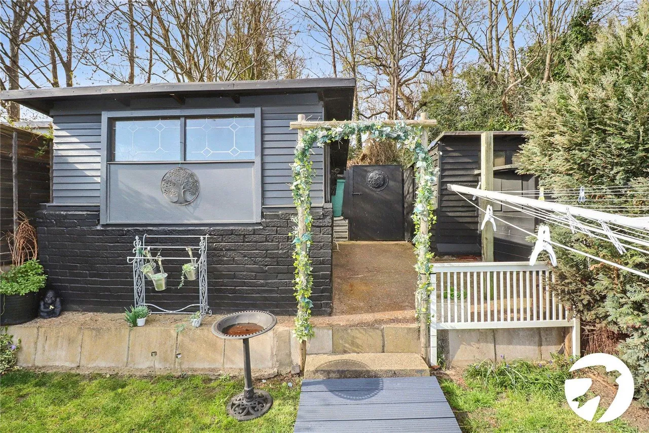 Holly Hill Road, Erith, DA8, photo 20