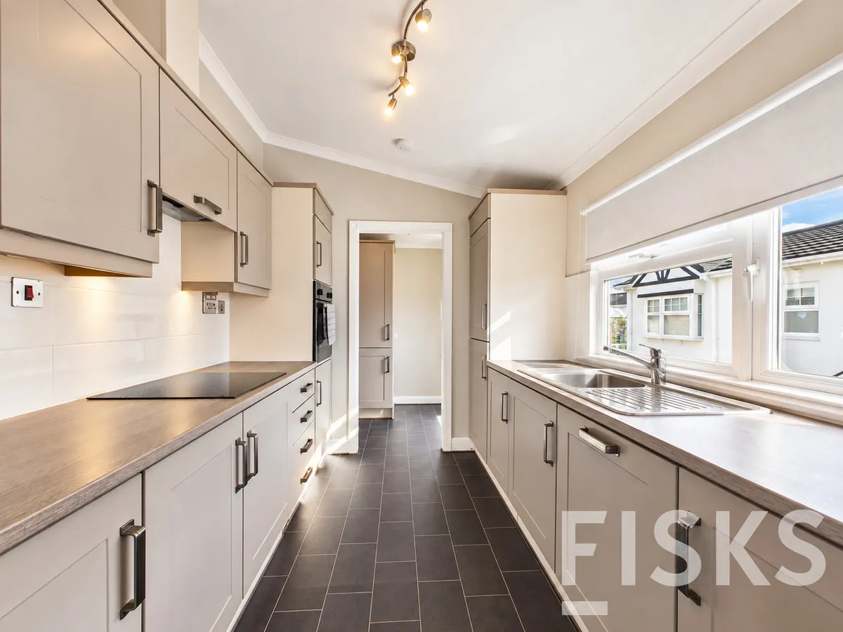 Maplewood, Canvey Island, SS8, photo 7