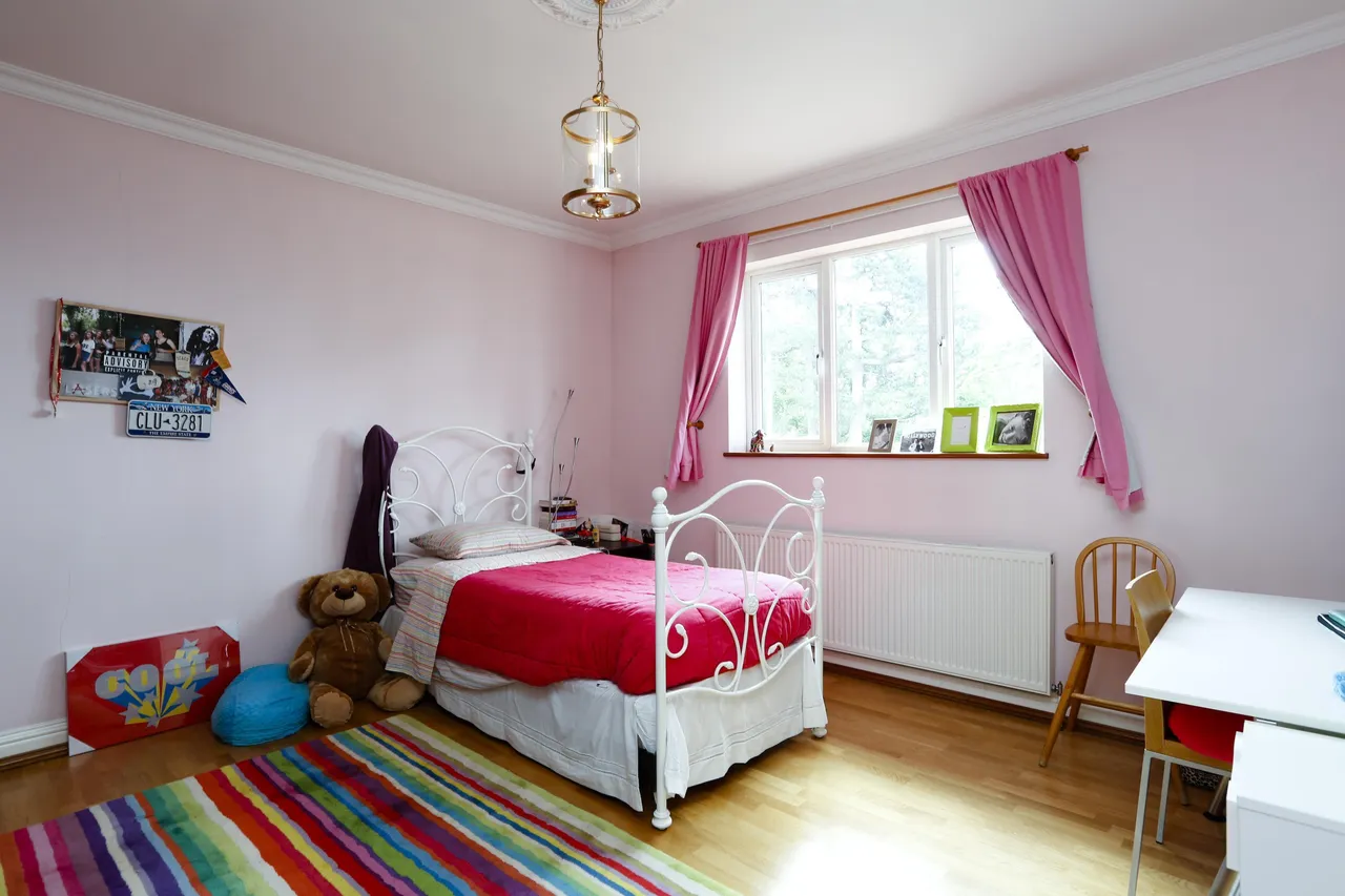 Ballard Close, KT2, photo 8