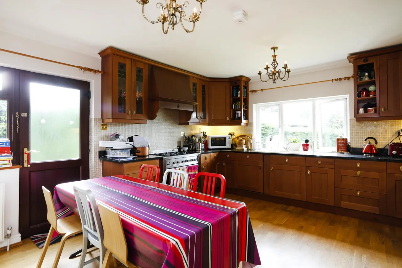 Ballard Close, KT2, photo 4