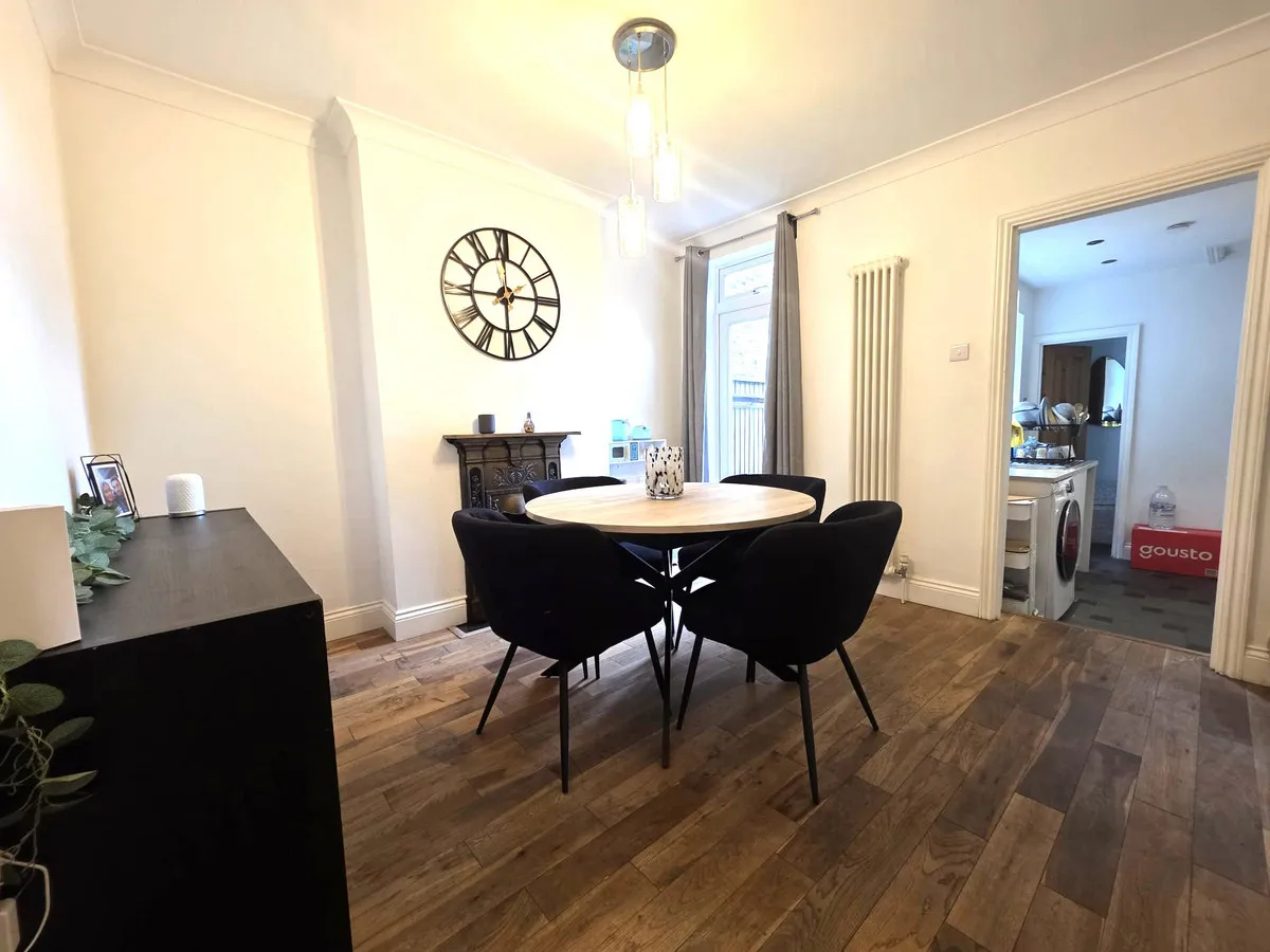 Bromley, BR1, photo 3