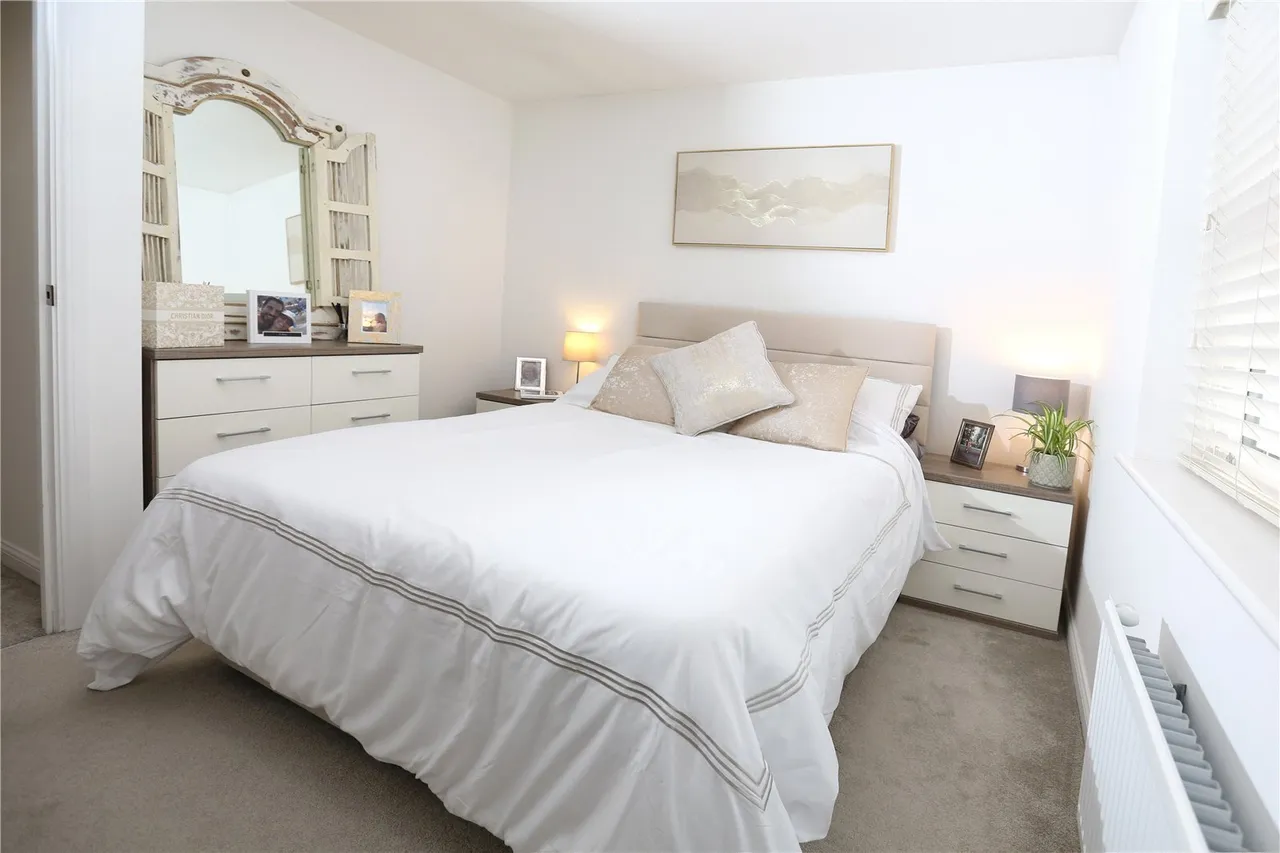 Bazeley Road, Waterlooville, PO7, photo 2
