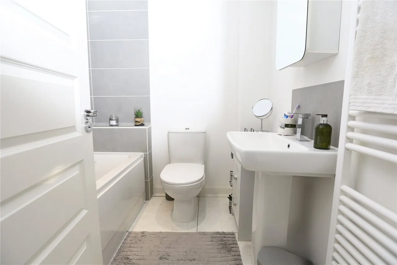 Bazeley Road, Waterlooville, PO7, photo 7