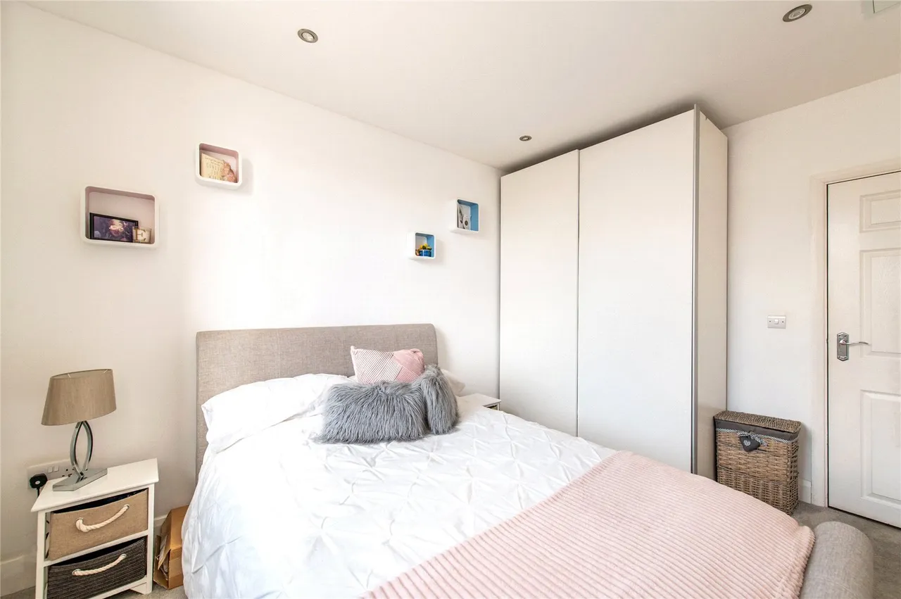 Dover Road East, Northfleet, DA11, photo 11