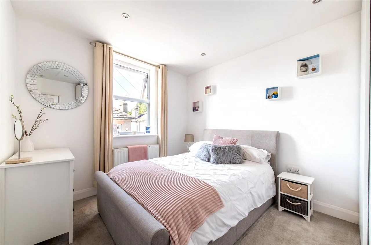 Dover Road East, Northfleet, DA11, photo 5
