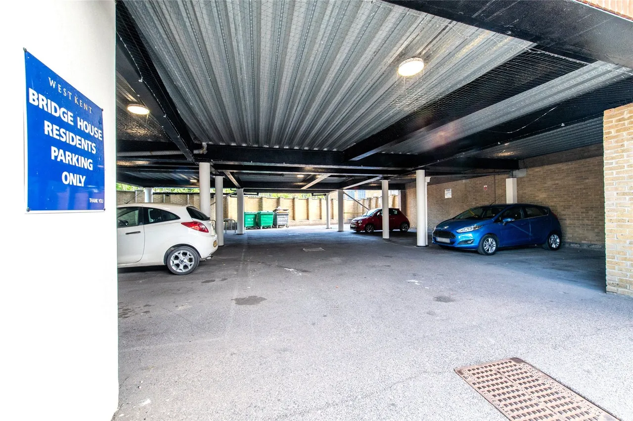 Dover Road East, Northfleet, DA11, photo 8