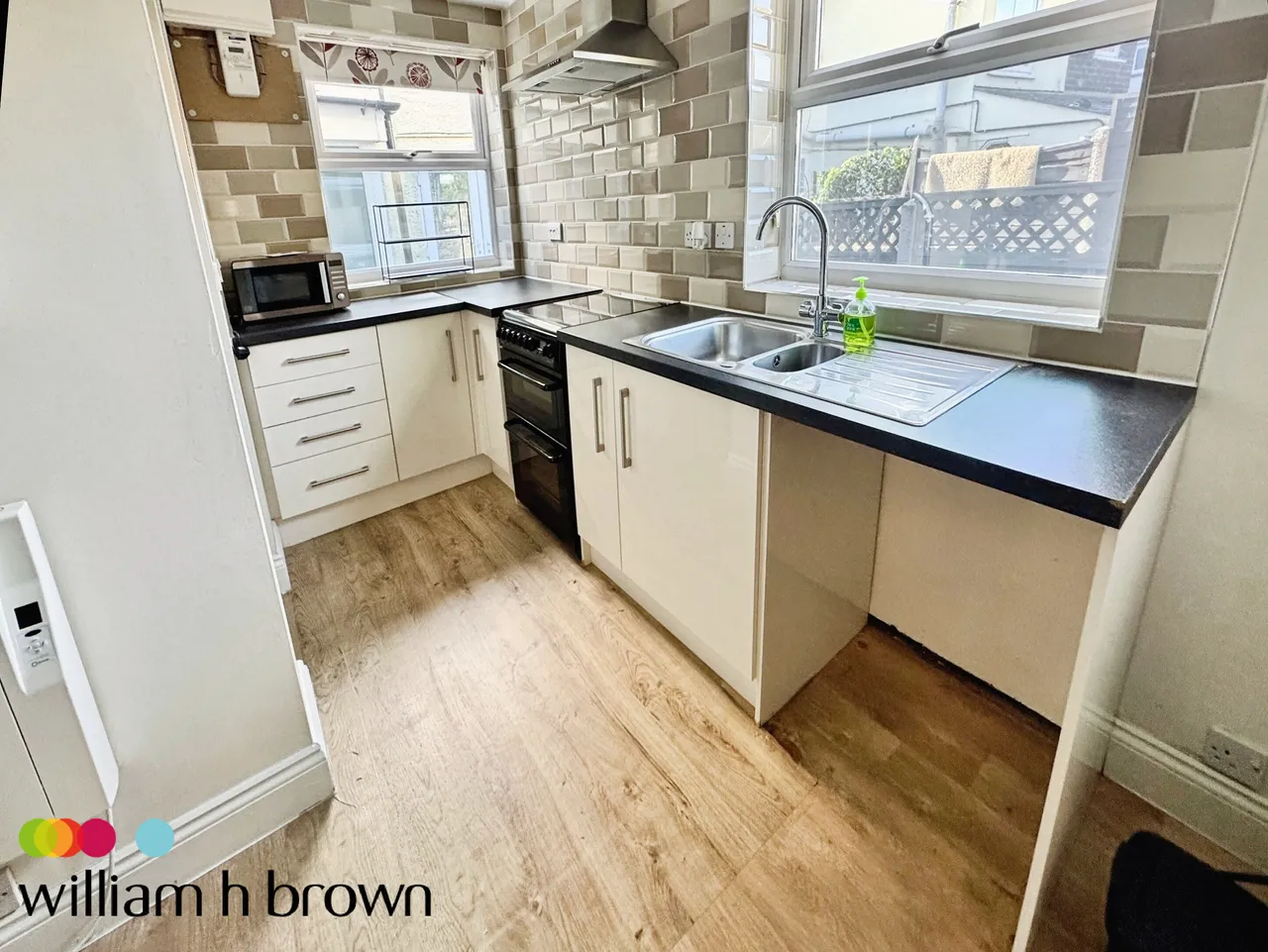 High Street, Thorpe-le-Soken, CO16, photo 15