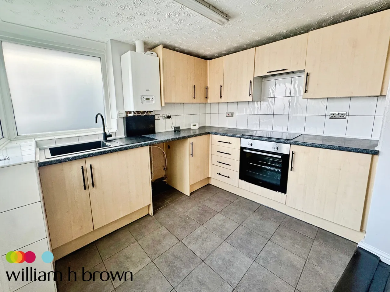 High Street, Thorpe-le-Soken, CO16, photo 6