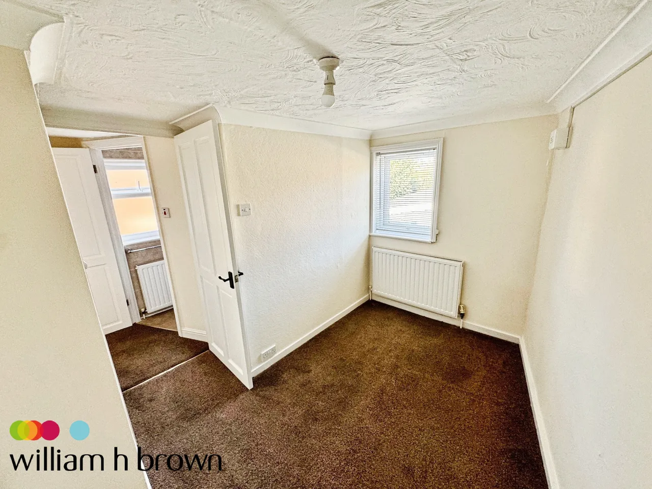 High Street, Thorpe-le-Soken, CO16, photo 9