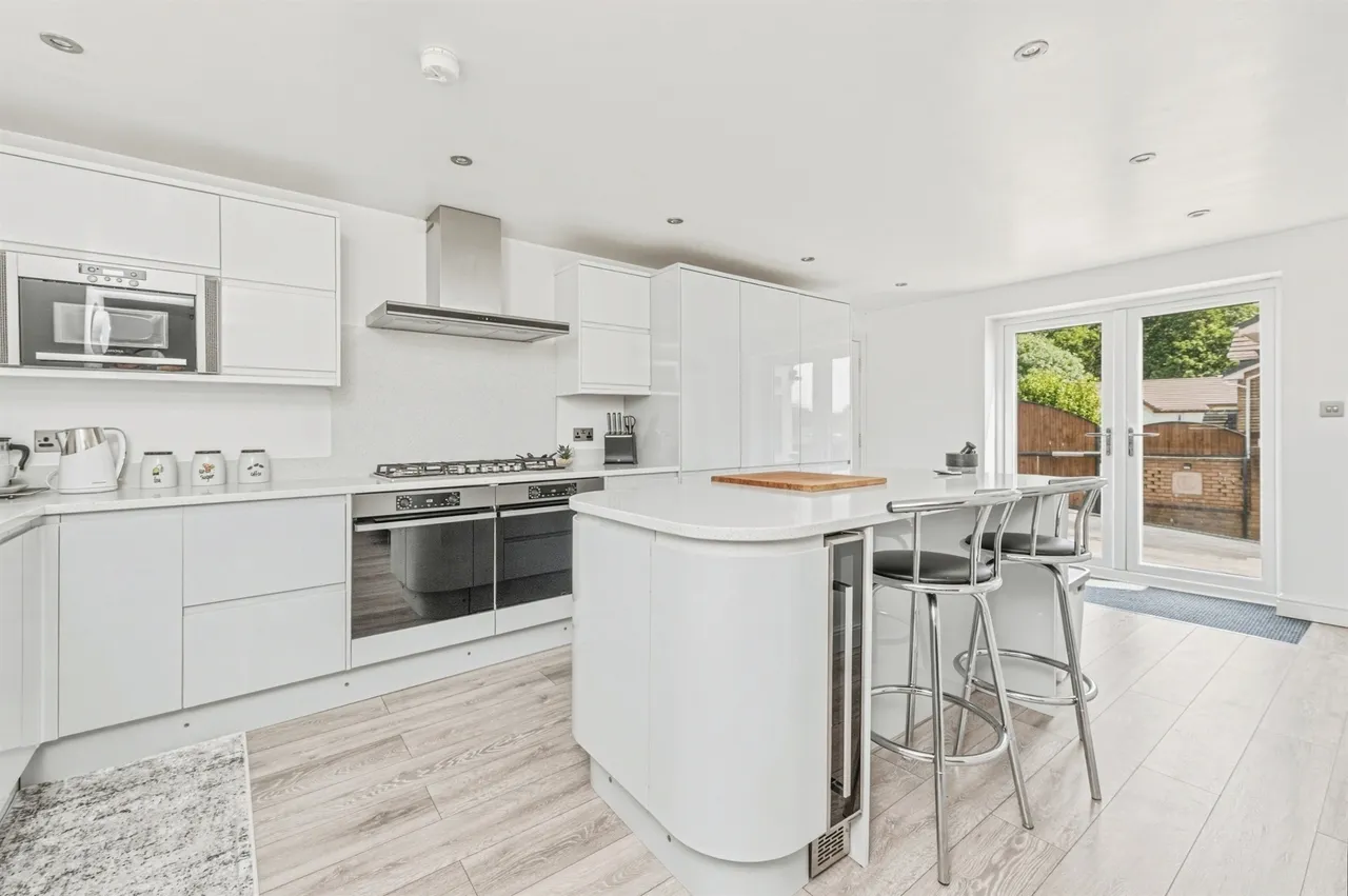 Redwood Drive, Bradley, Huddersfield, photo 3