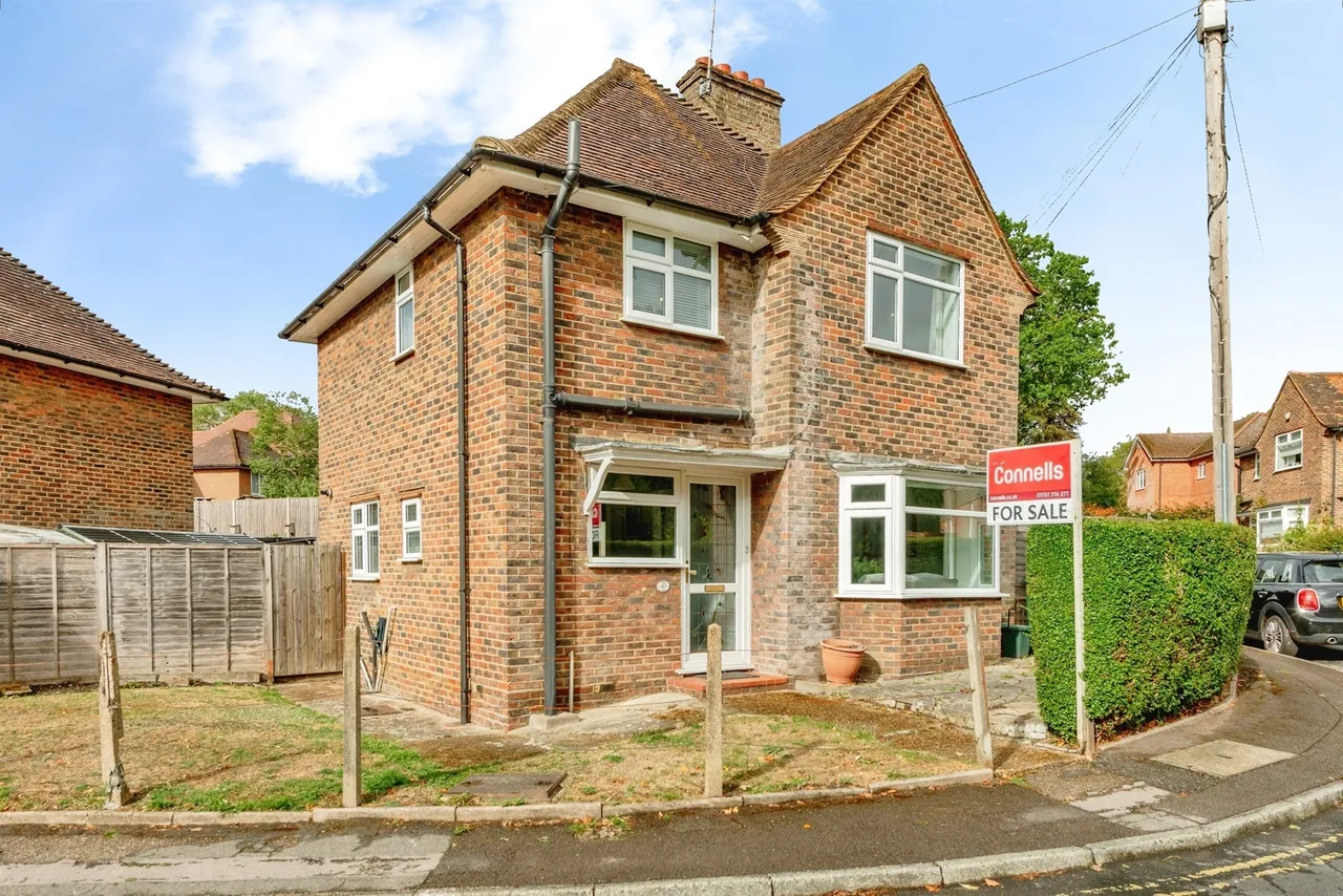 3 bed house for sale, The Frenches, Redhill, RH1